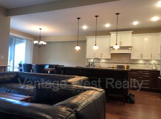 1588 Marina Way, Tsinstikeptum 10, BC V1Z 4E1