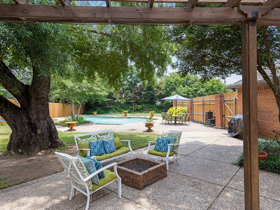 1st image of 6808 Blackwood Dr