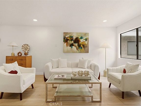 3rd image of 633 Hardin Dr APT 3