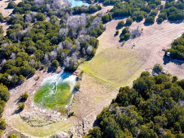1636 County Road 2140, Iredell, TX 76649
