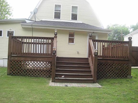5th image of 7812 Genesta St