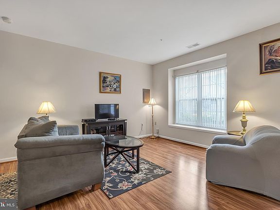 5th image of 8744 Bright Meadow Ct