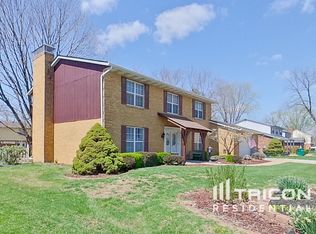 903 N Smiley St, O'Fallon, IL 62269