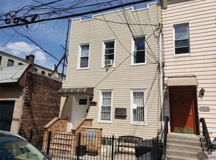 7211 61st St, Ridgewood, NY 11385