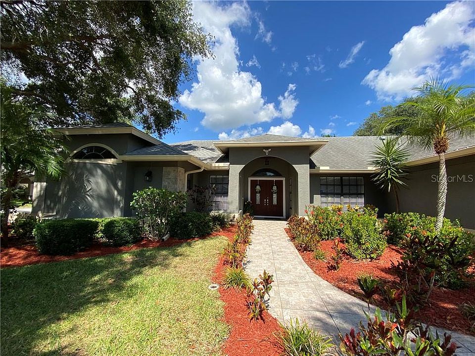 1st image of 695 Samantha Dr