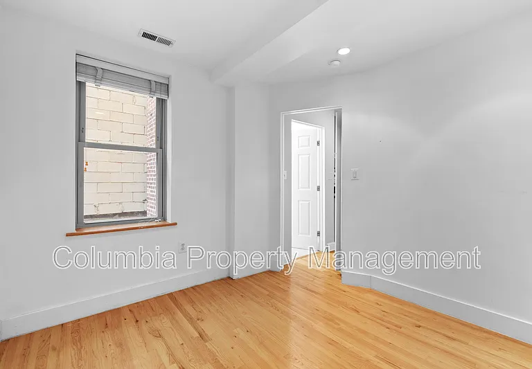 1427 Chapin St NW #104 — Photo 17