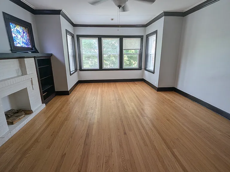 3745 W Addison St #2 — Photo 10