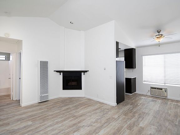 2nd image of 3111 Meade Ave #8