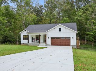 17 Fire Lake Dr, Manchester, TN 37355