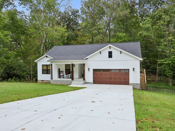 17 Fire Lake Dr, Manchester, TN 37355