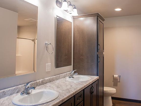 Adjoining Master Bath