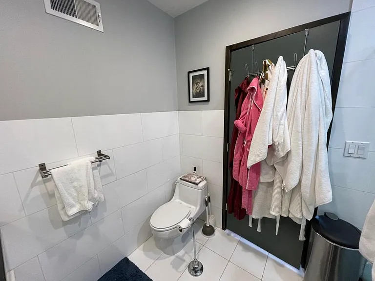 907 N 5th St #O1 — Photo 37