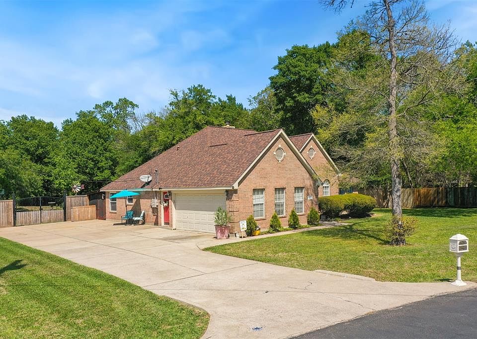 202 Whites Lake Estates Dr, Highlands, TX 77562 MLS 10662242 Zillow