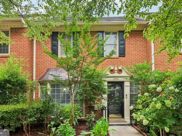 7905 Briar Villa Pl, Sandy Springs, GA 30350