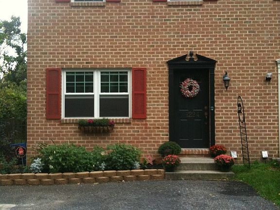 front of house with parking