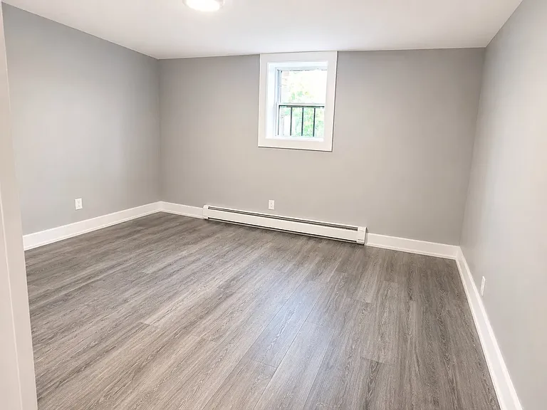 808 Clinton Ave #G — Photo 10