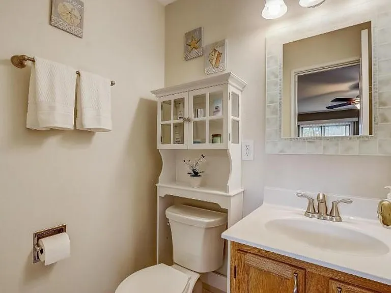 142 Heidel Rd — Photo 2