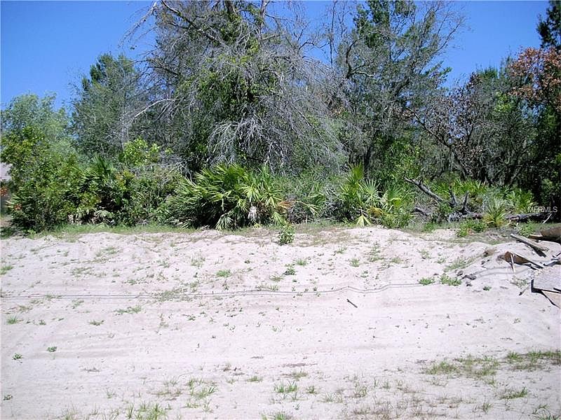 1st image of 39 Willow Ln