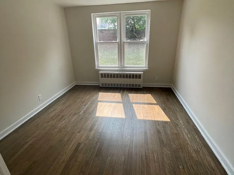 677 Park Ave #12-1A — Photo 2
