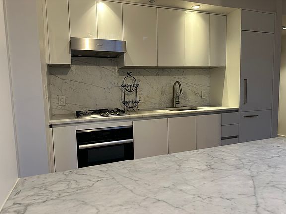 3rd image of 351 W 54th St APT 1B