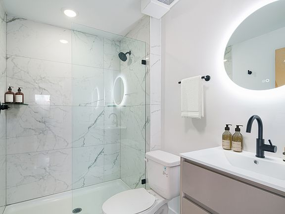 5th image of 630 Moore St #4R