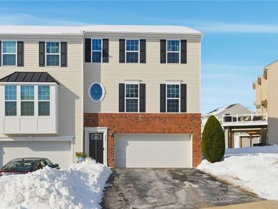 372 Sunrise Dr, Carnegie, PA, 15106