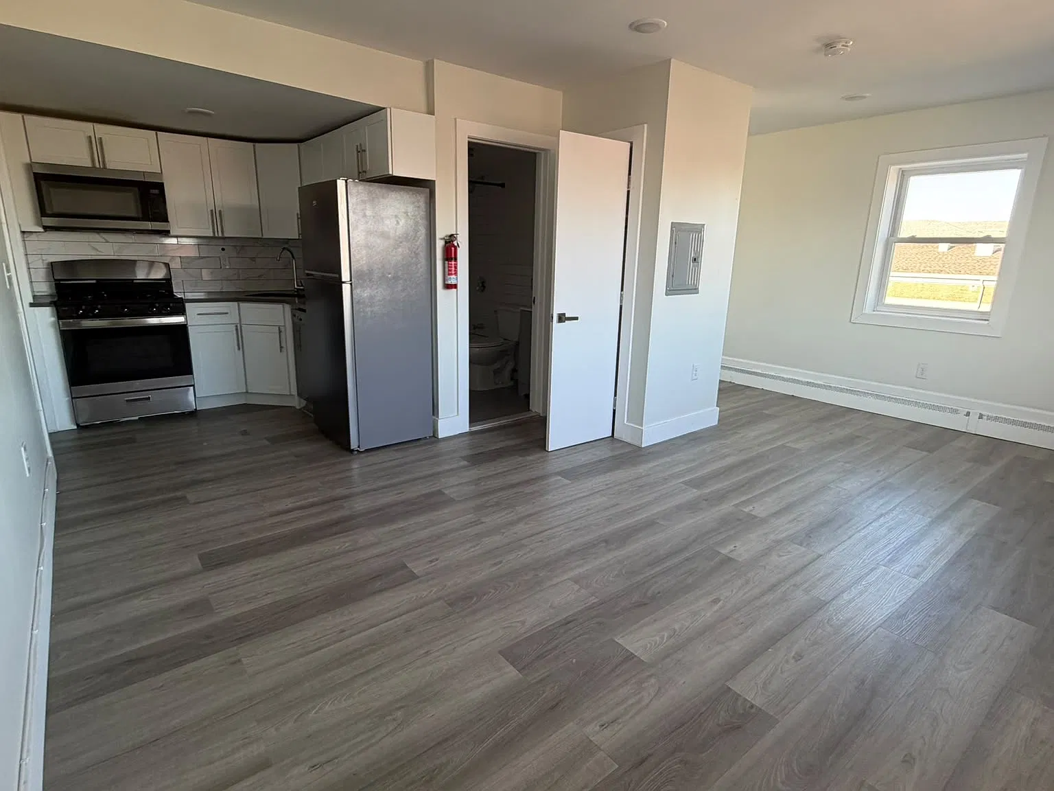 Studio, 550 sqft, $1,625 — Photo 4