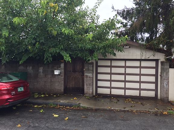 2nd image of 16527 Russell Ct