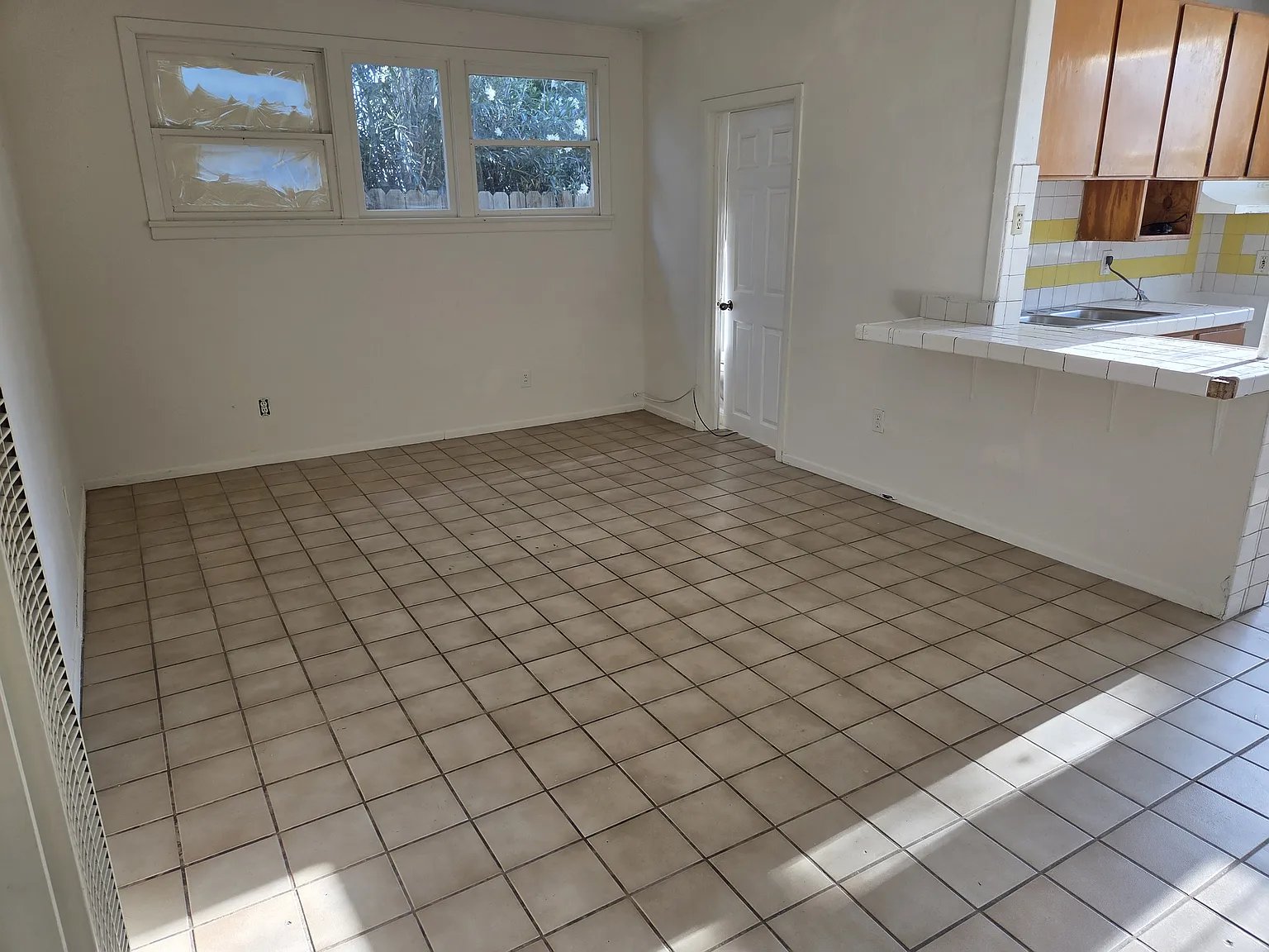 1 bed, $1,280 — Photo 2