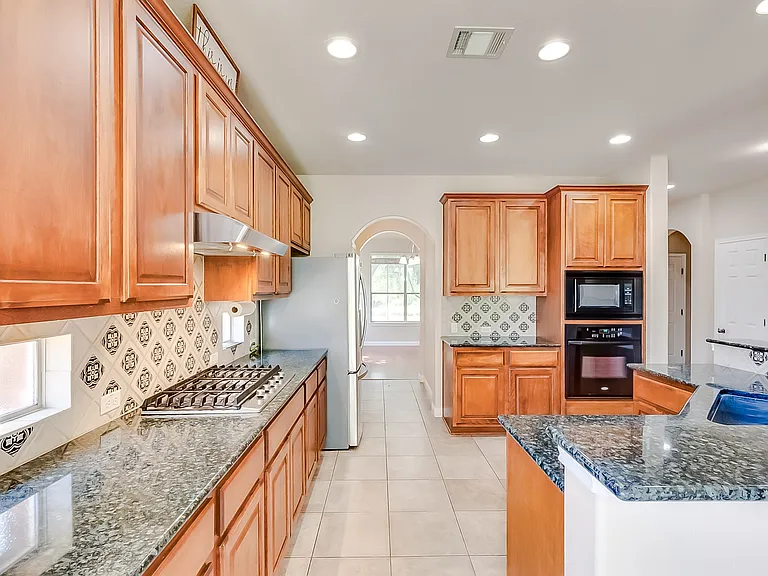 3611 Fossilwood Way — Photo 17