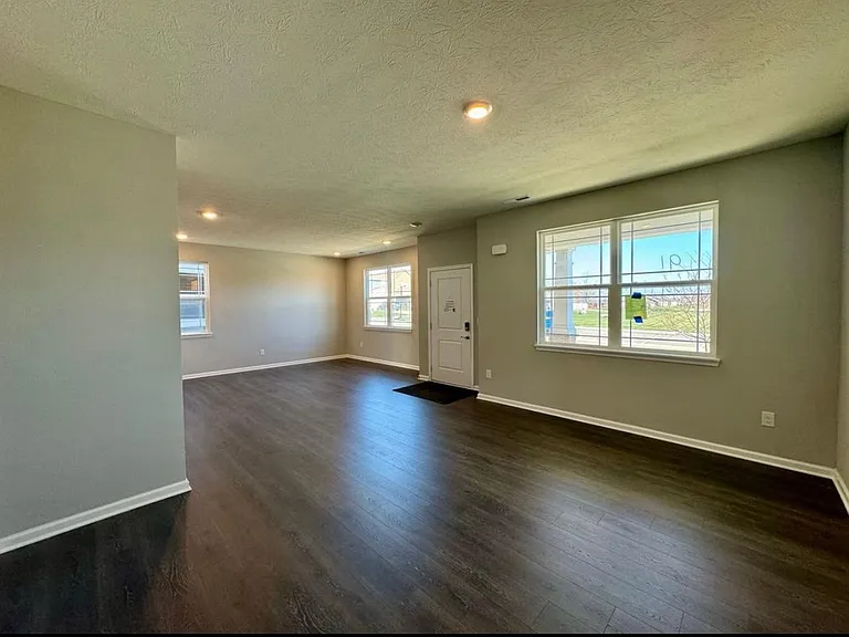 Plano Dr — Photo 19