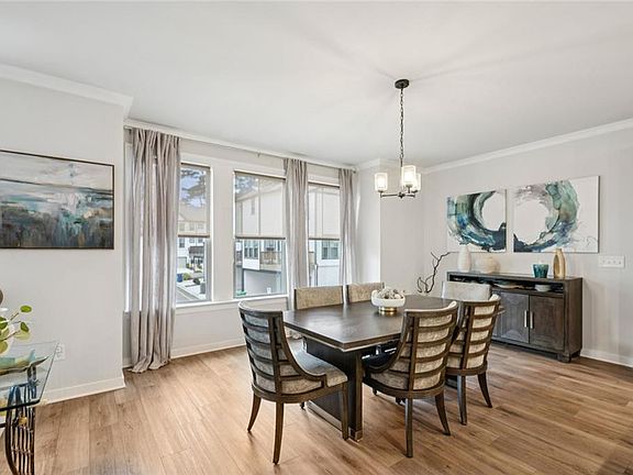 3rd image of 1336 Stanley Park Dr #1