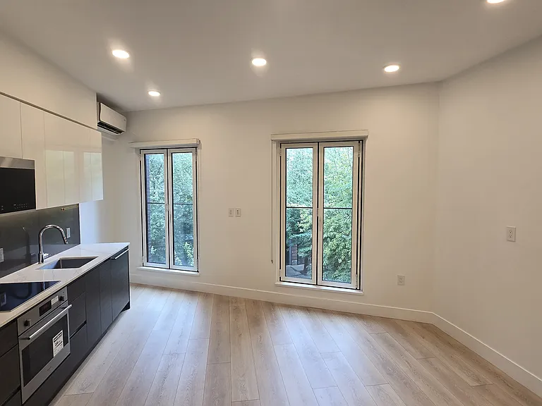 333 Carrall St #306 — Photo 1