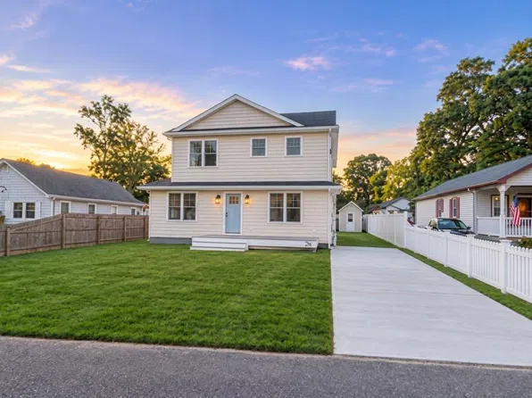 26 Adelphia Rd, Cape May, NJ 08204