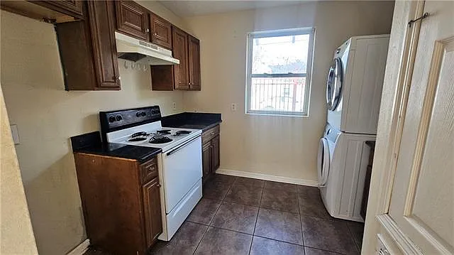 1381 Annette St #A — Photo 4