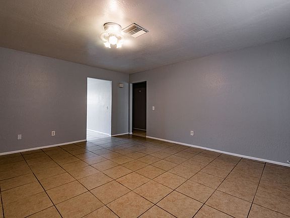 5th image of 5309 W Campbell Ave