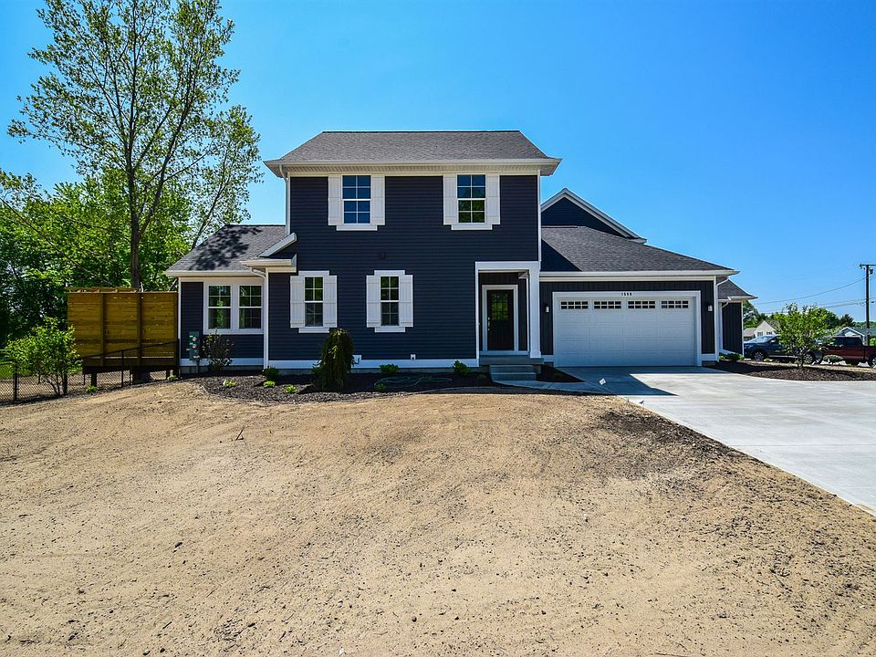 001-Front_View-2786992-medium