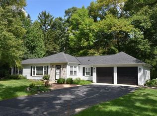 814 W Laramie Ln, Bayside, WI 53217