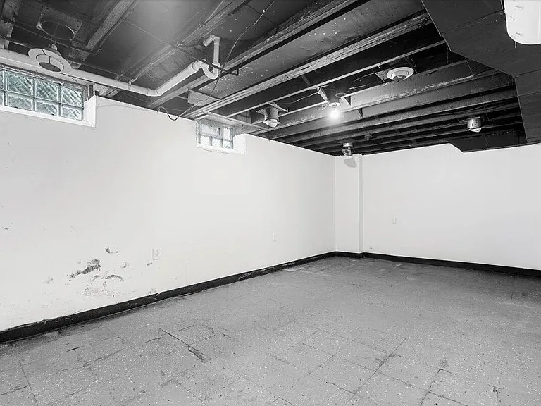 18760 Faust Ave — Photo 16