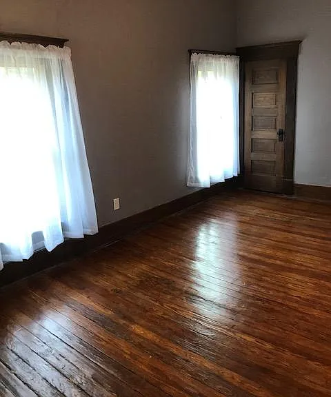 280 W William St — Photo 11