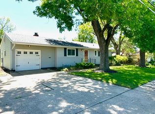 7515 W 71st St, Overland Park, KS 66204