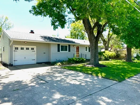 7515 W 71st St, Overland Park, KS 66204