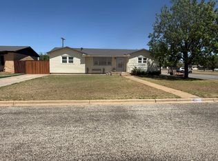602 8th St, Wolfforth, TX 79382