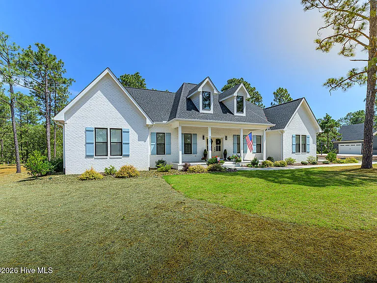 237 Carriage Park Dr — Photo 2