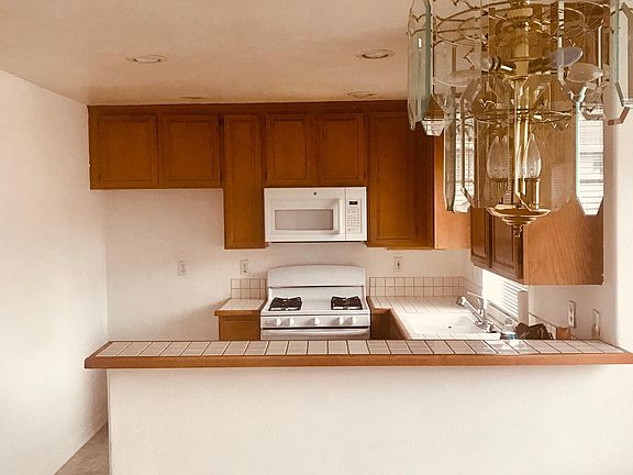 2nd image of 1215 N San Gabriel Ave APT 205