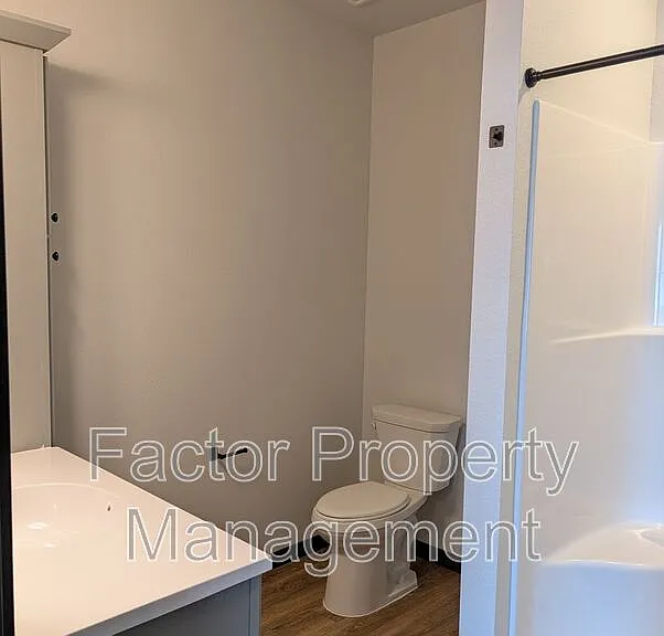 2090 Carlson Dr #322 — Photo 5