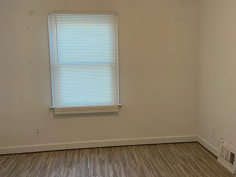 8316 Republic Ave — Photo 2