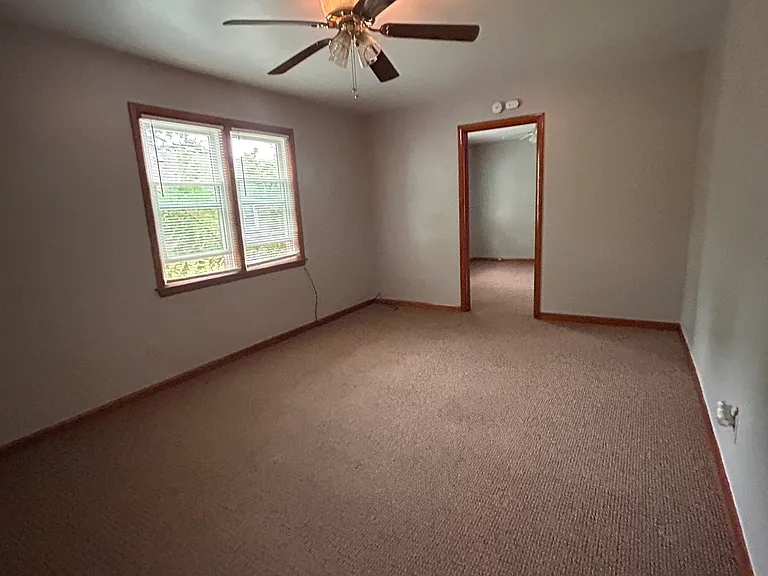 30 Forest Ct — Photo 3