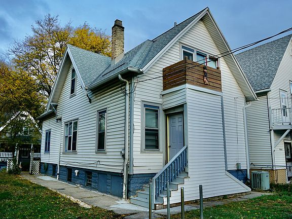 2nd image of 3164 N Palmer St