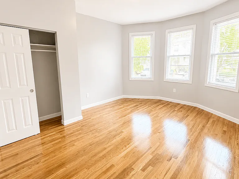 29 Baldwin Ave #2 — Photo 7